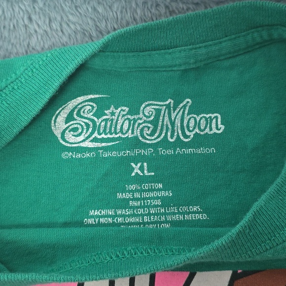 Green Sailor Jupiter Graphic Tee - Picture 2 of 6